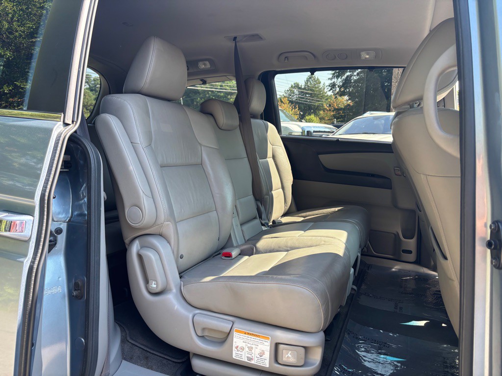 2012 Honda Odyssey Image 29
