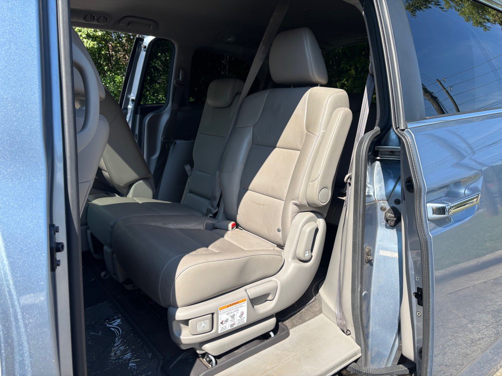 2012 Honda Odyssey Image 39