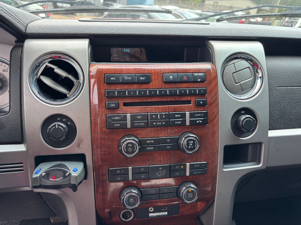 2010 Ford F-150 Image 32