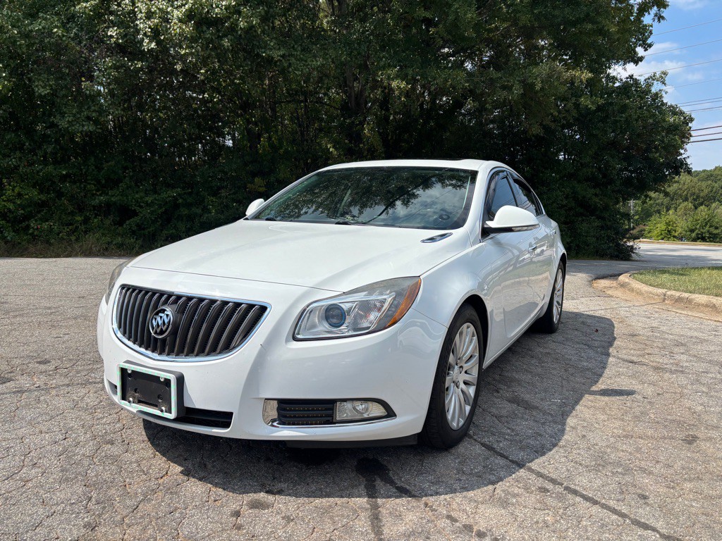 2012 Buick Regal Image 4