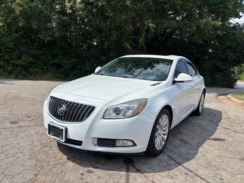 2012 Buick Regal Image 5