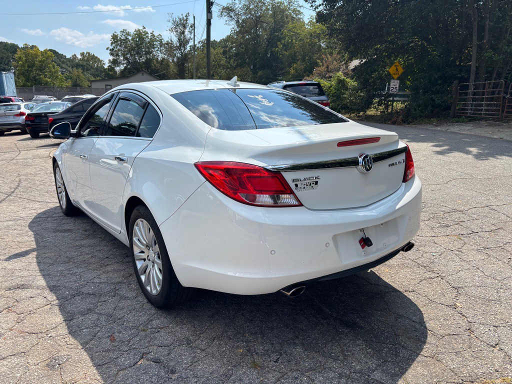 2012 Buick Regal Image 11