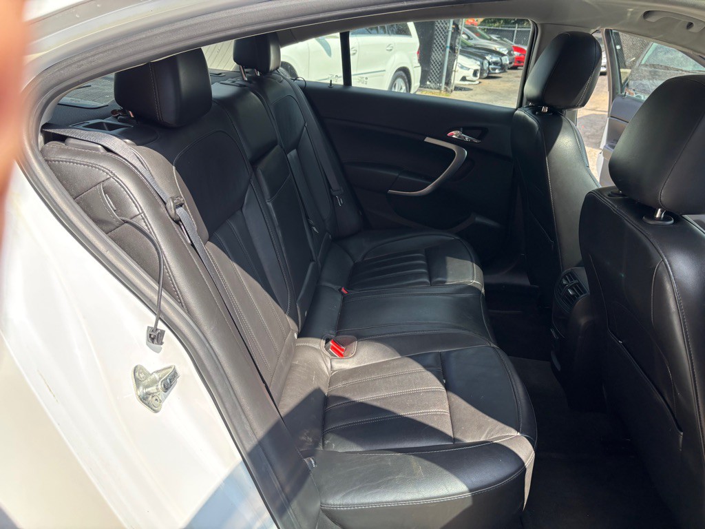 2012 Buick Regal Image 28