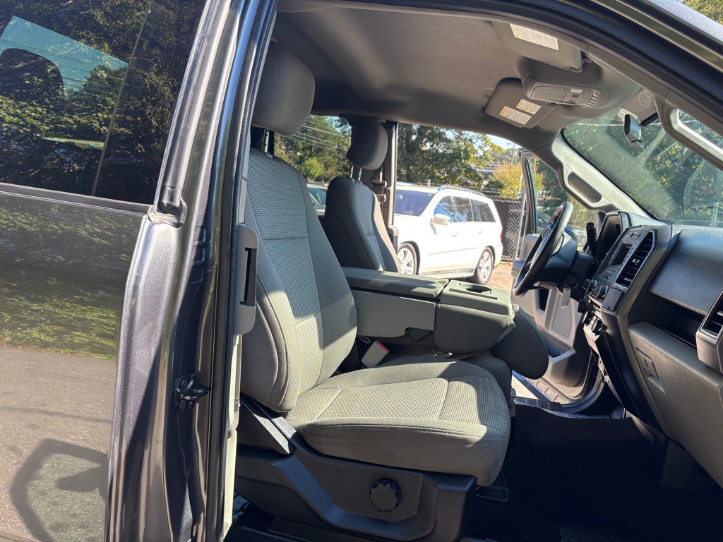 2017 Ford F-150 Image 31