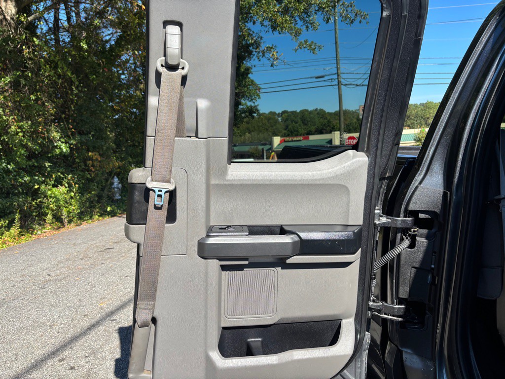 2017 Ford F-150 Image 34