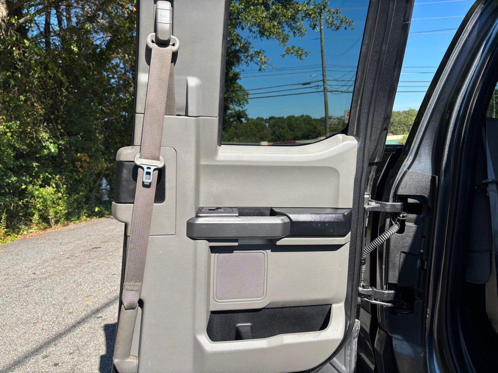2017 Ford F-150 Image 35