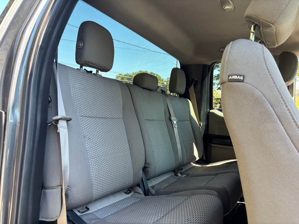 2017 Ford F-150 Image 38