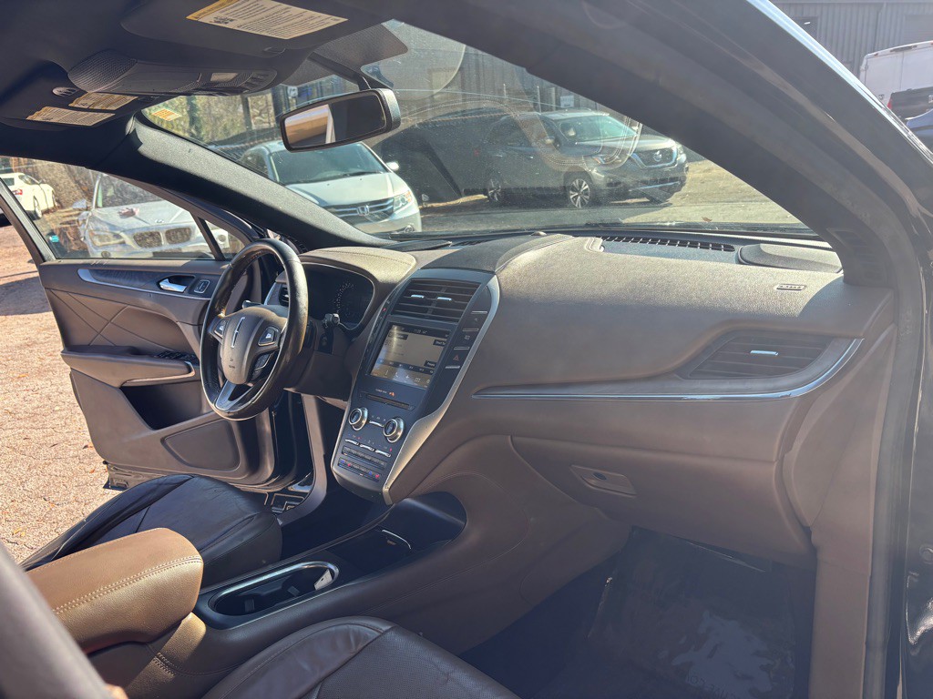 2017 Lincoln MKC Image 25