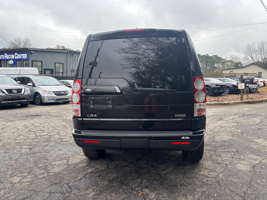 2011 Land Rover LR4 Image 11