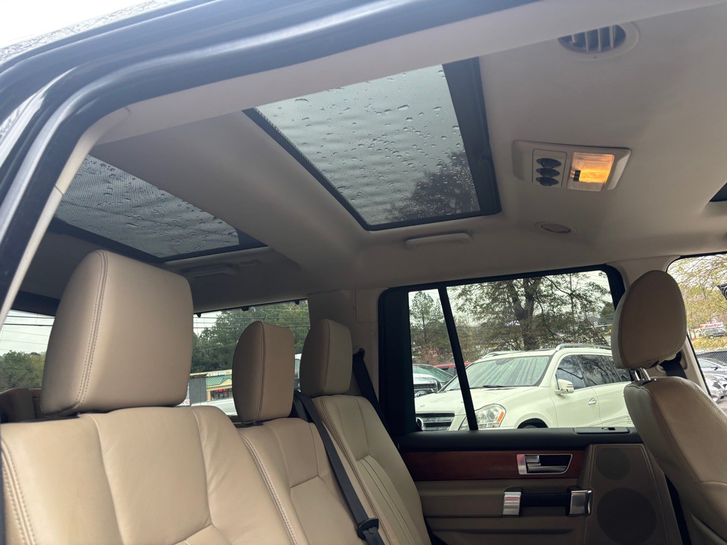 2011 Land Rover LR4 Image 37