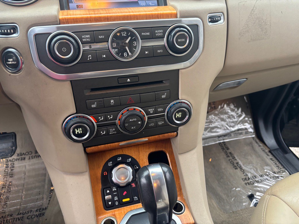 2011 Land Rover LR4 Image 55
