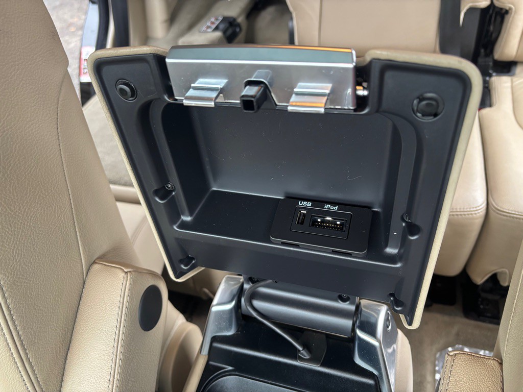 2011 Land Rover LR4 Image 58