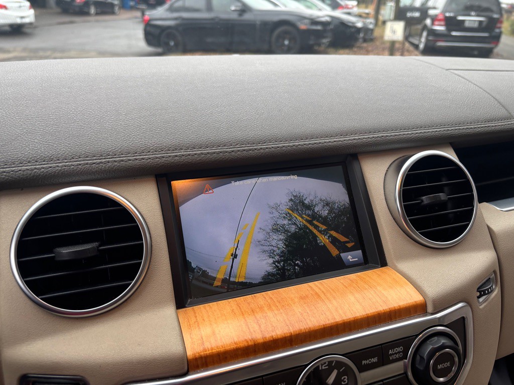 2011 Land Rover LR4 Image 61