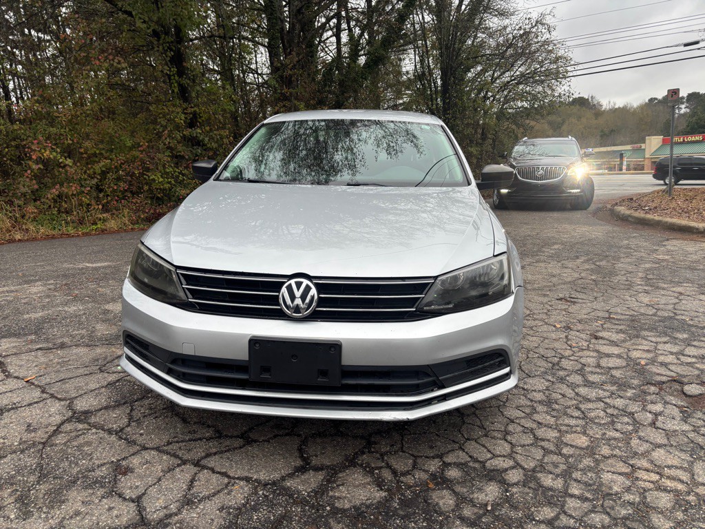 2016 Volkswagen Jetta Image 2