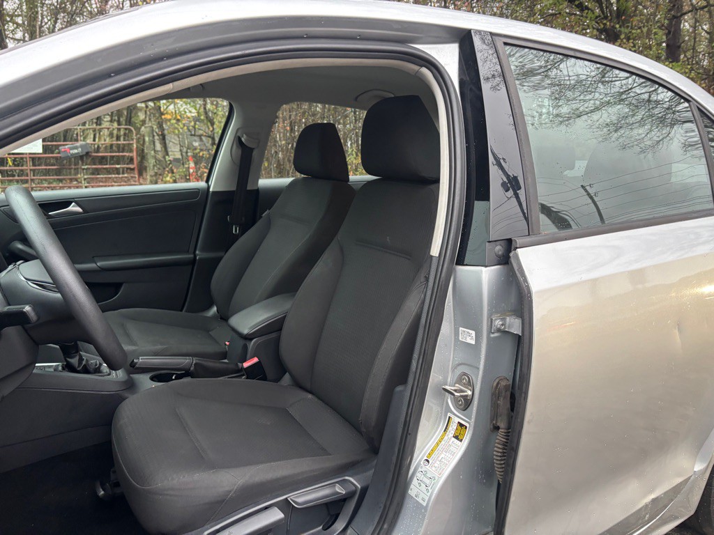 2016 Volkswagen Jetta Image 15