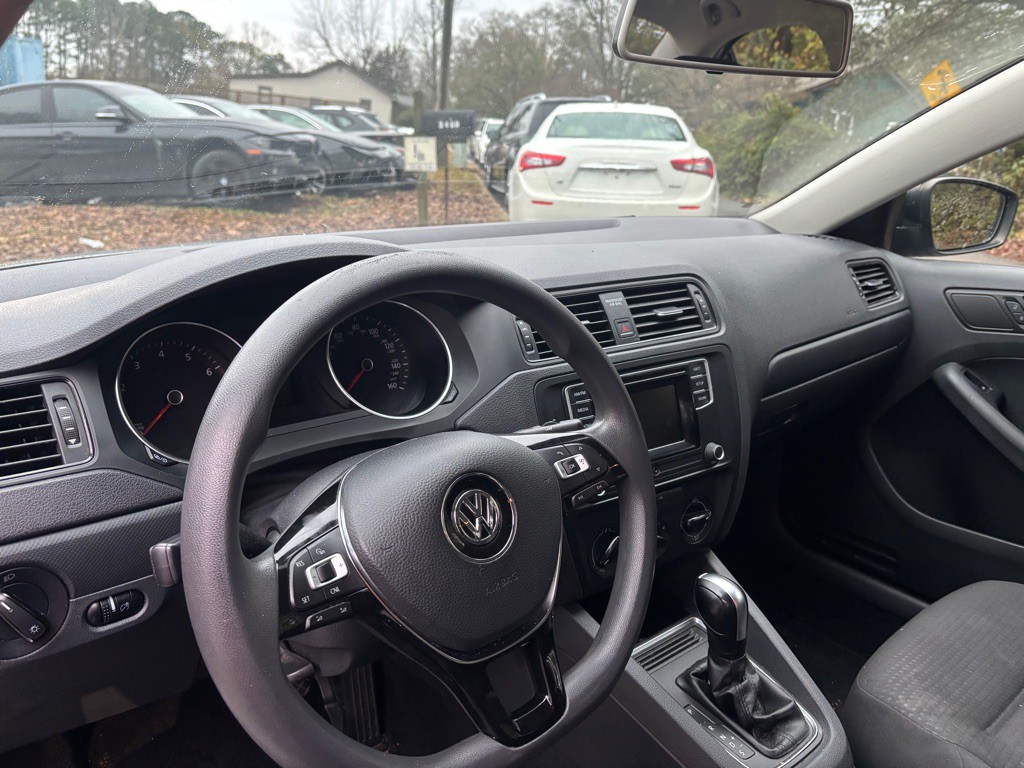 2016 Volkswagen Jetta Image 17