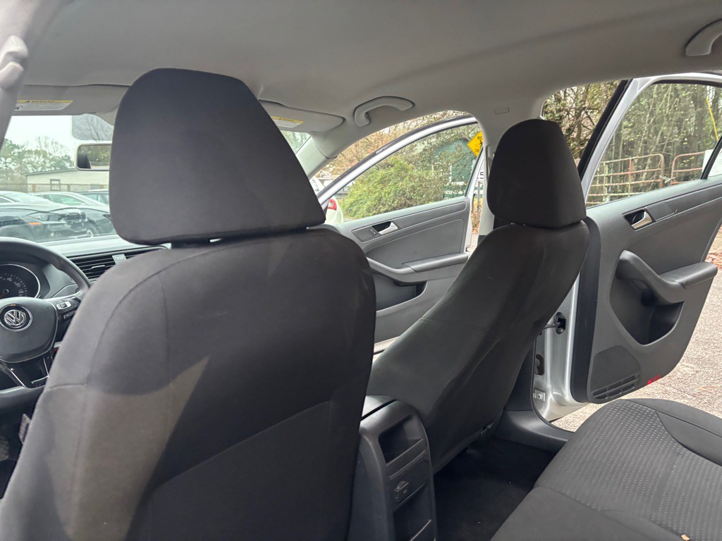 2016 Volkswagen Jetta Image 27