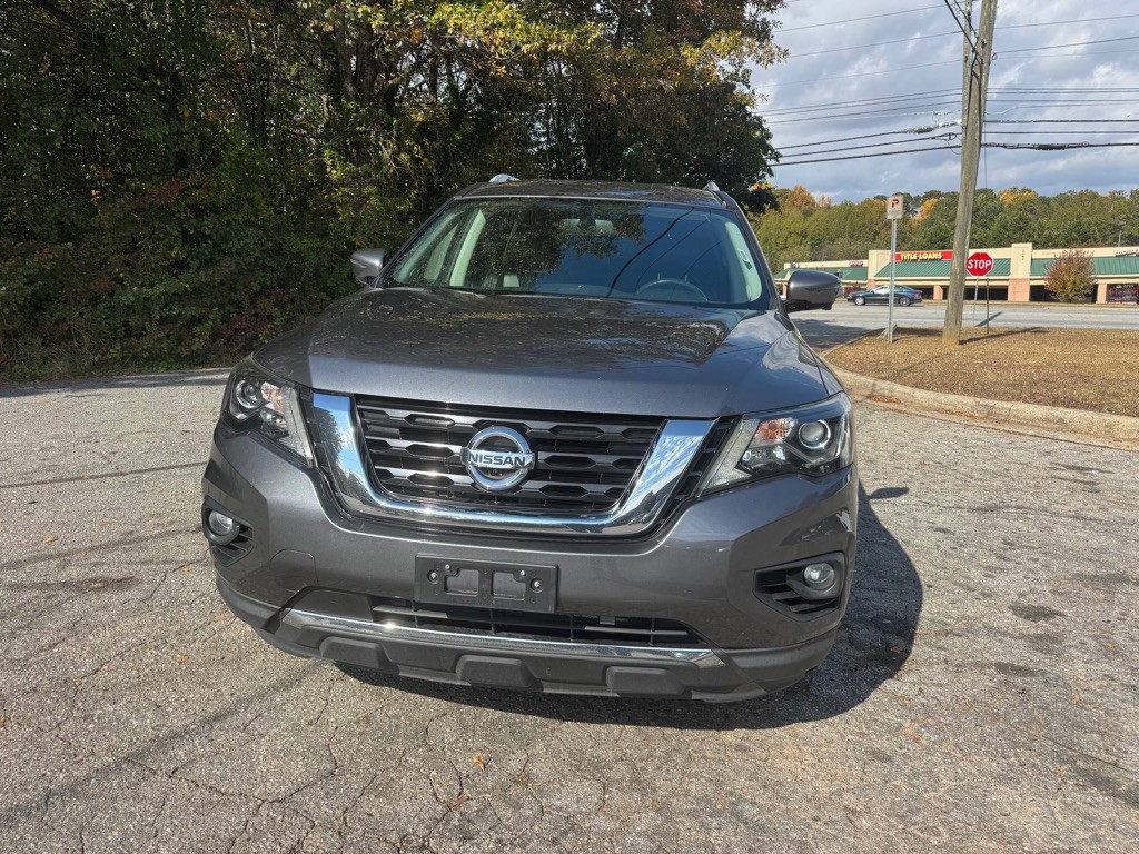 2017 Nissan Pathfinder Image 11