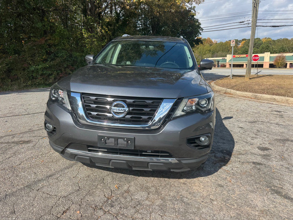 2017 Nissan Pathfinder Image 12
