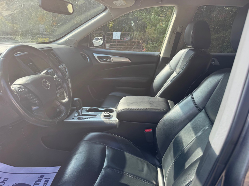 2017 Nissan Pathfinder Image 42