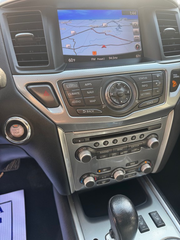 2017 Nissan Pathfinder Image 50