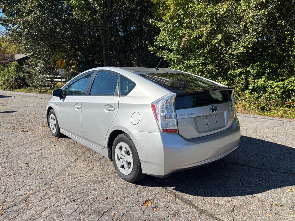 2010 Toyota Prius Image 12