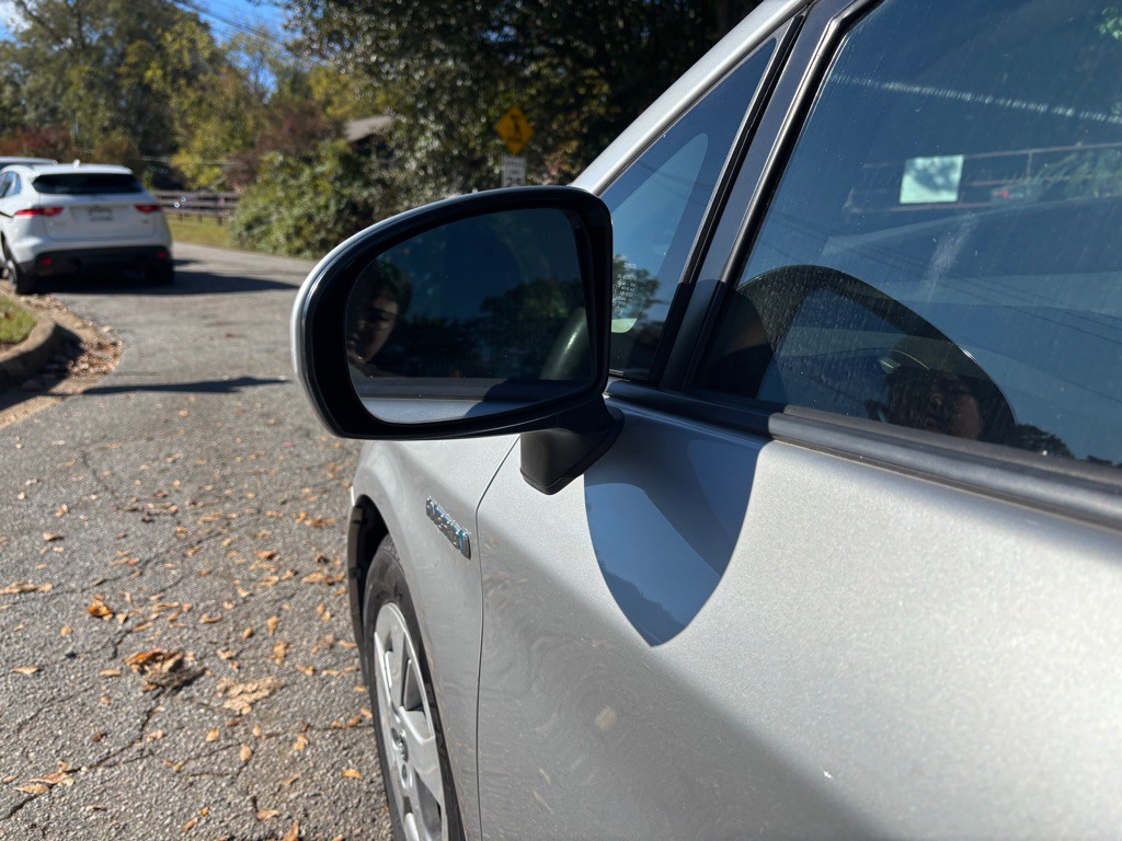 2010 Toyota Prius Image 13