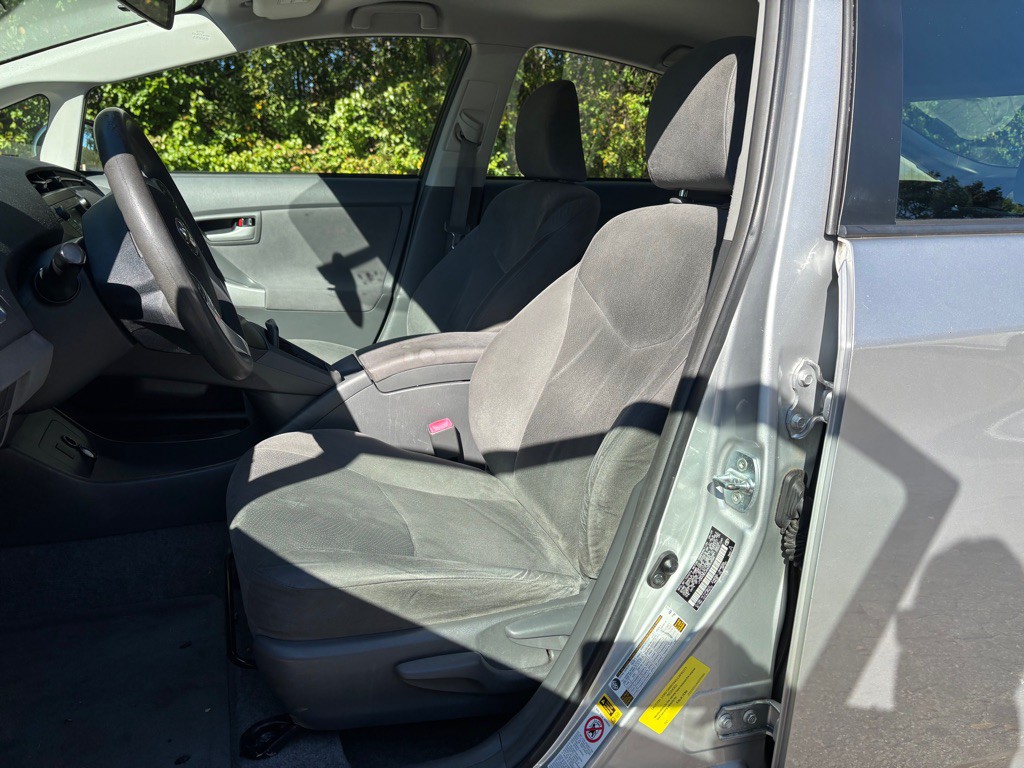 2010 Toyota Prius Image 17