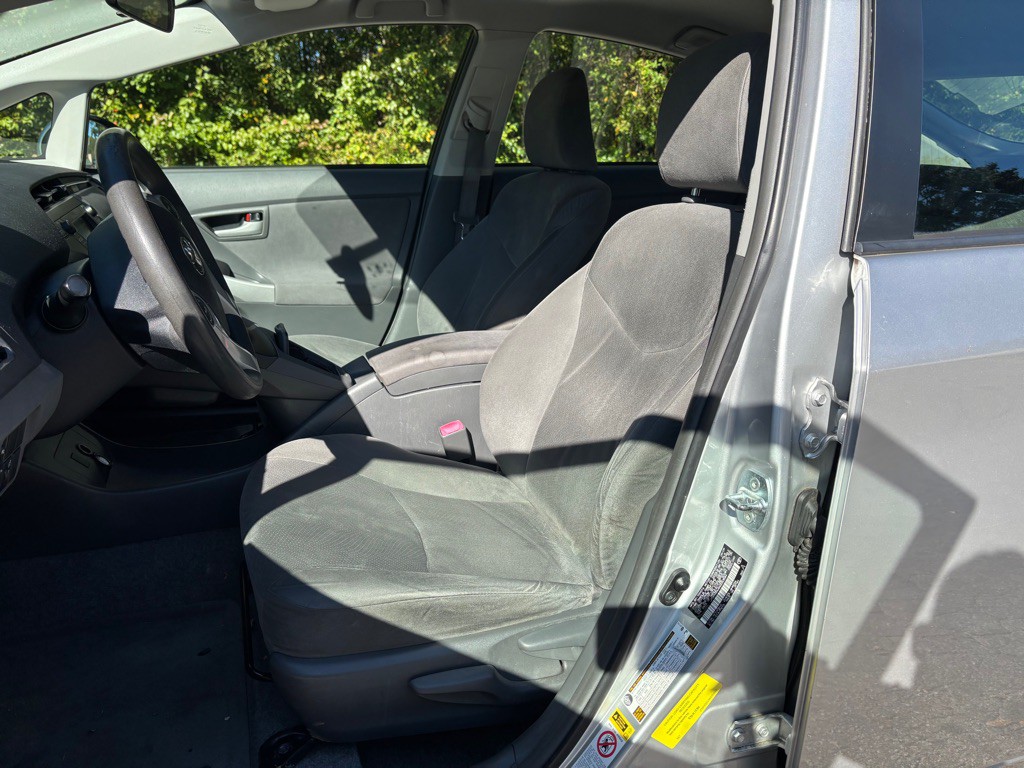 2010 Toyota Prius Image 18