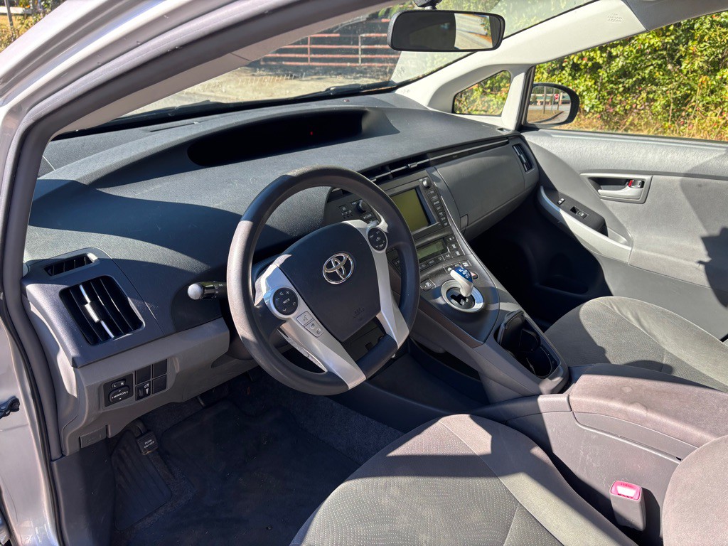 2010 Toyota Prius Image 23