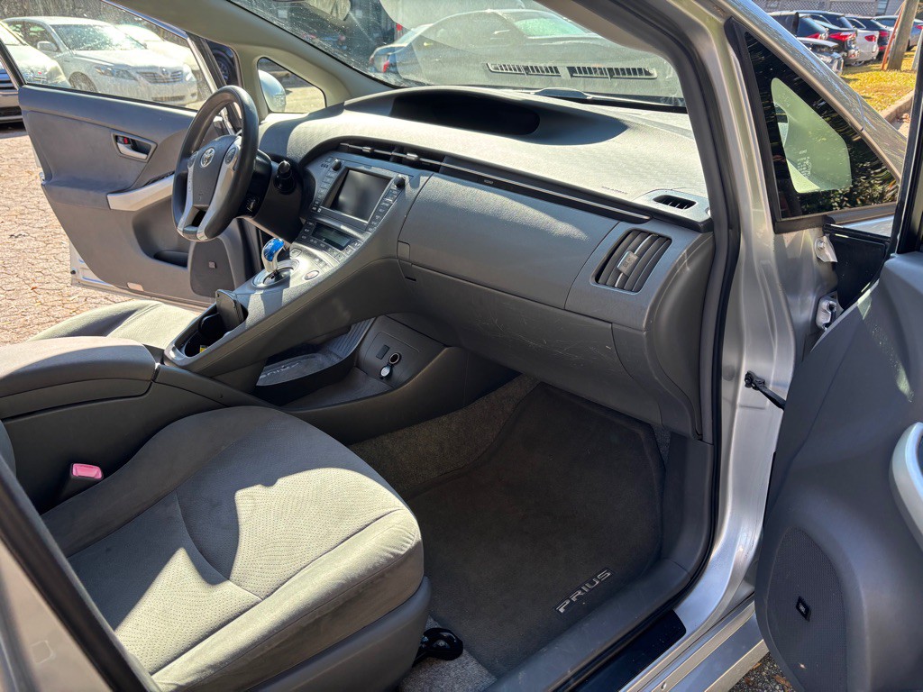 2010 Toyota Prius Image 24