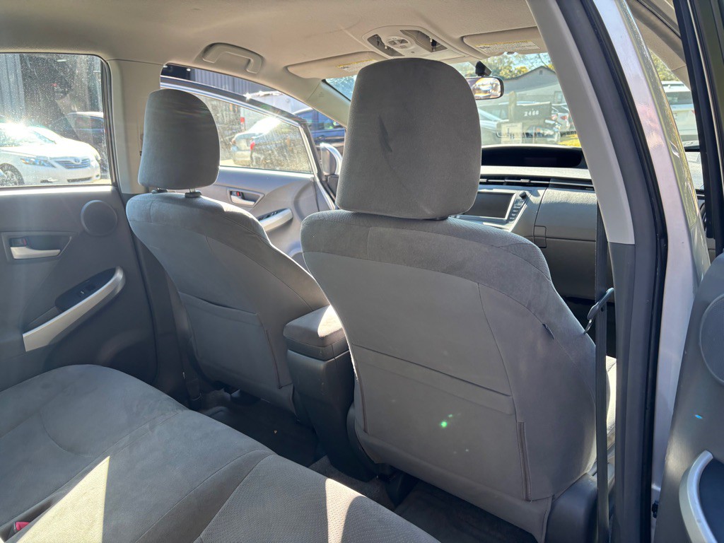 2010 Toyota Prius Image 29