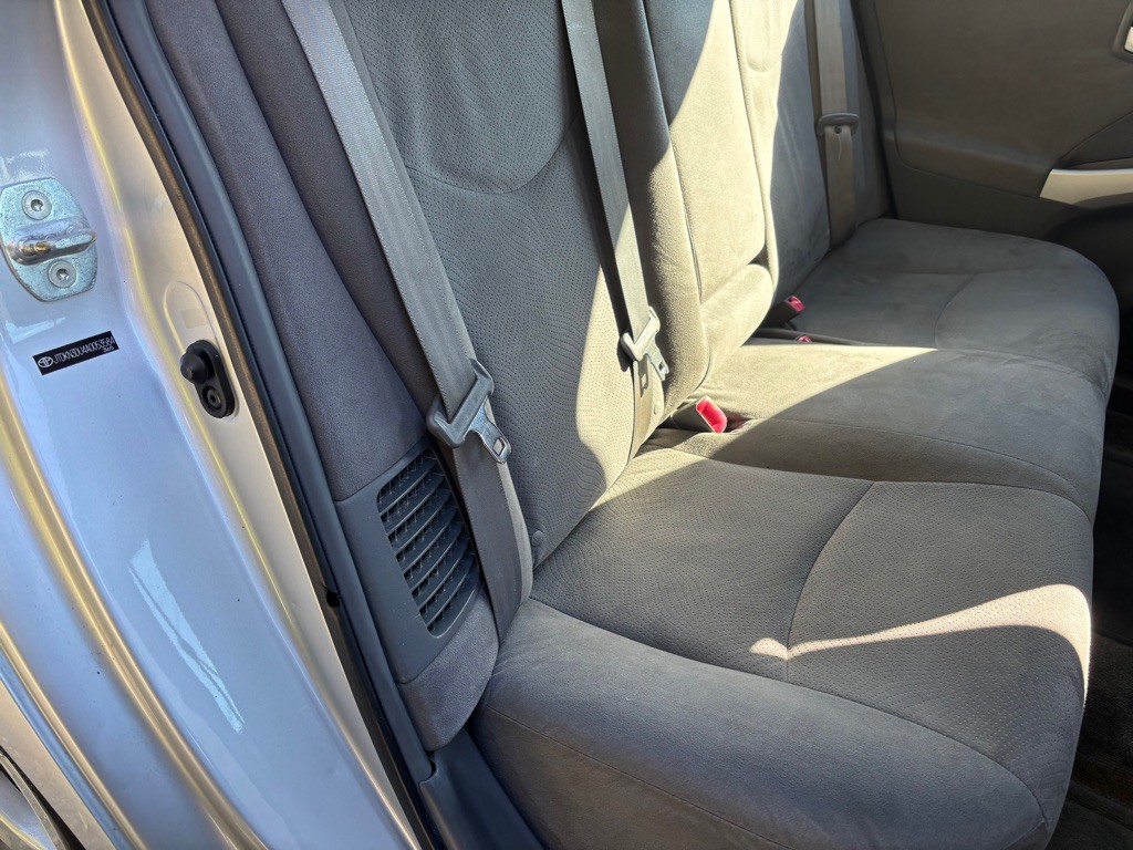 2010 Toyota Prius Image 32