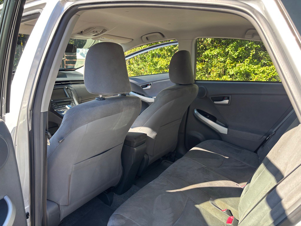 2010 Toyota Prius Image 34