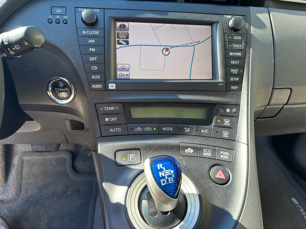 2010 Toyota Prius Image 44