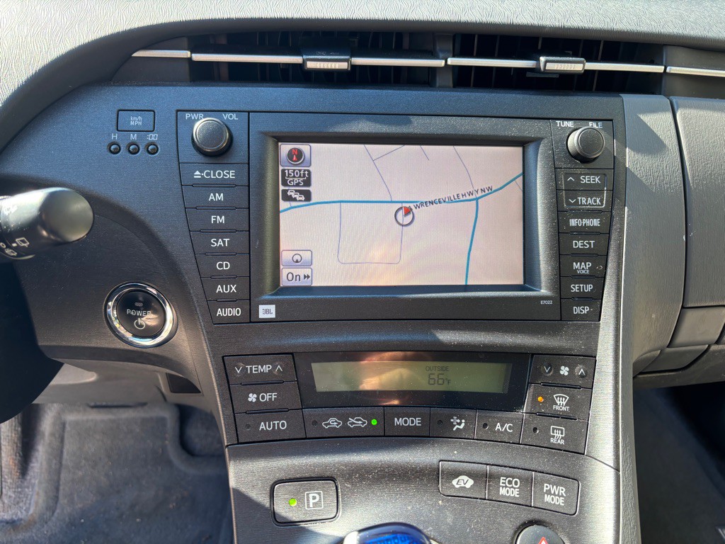 2010 Toyota Prius Image 45