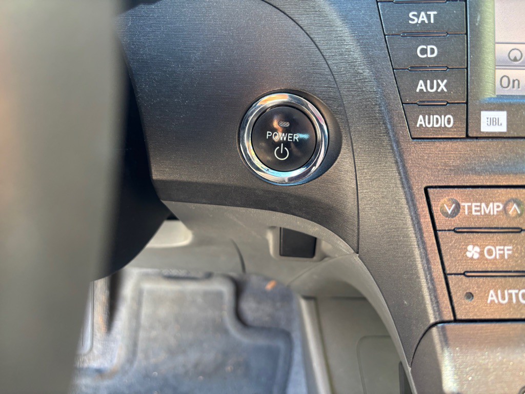 2010 Toyota Prius Image 48