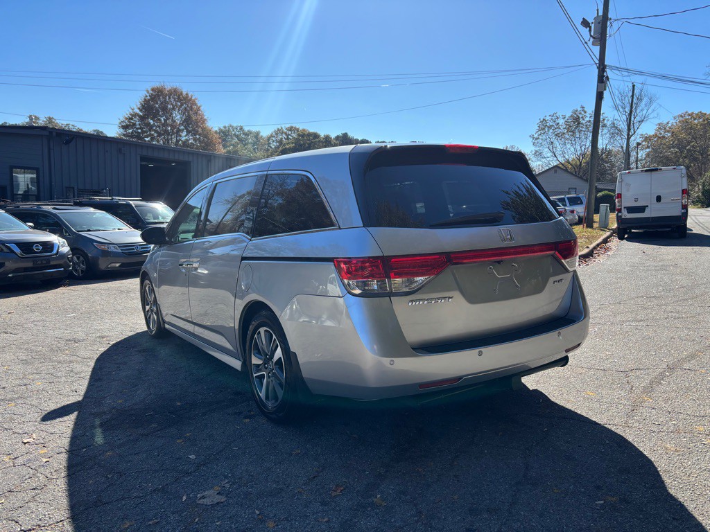 2015 Honda Odyssey Image 14