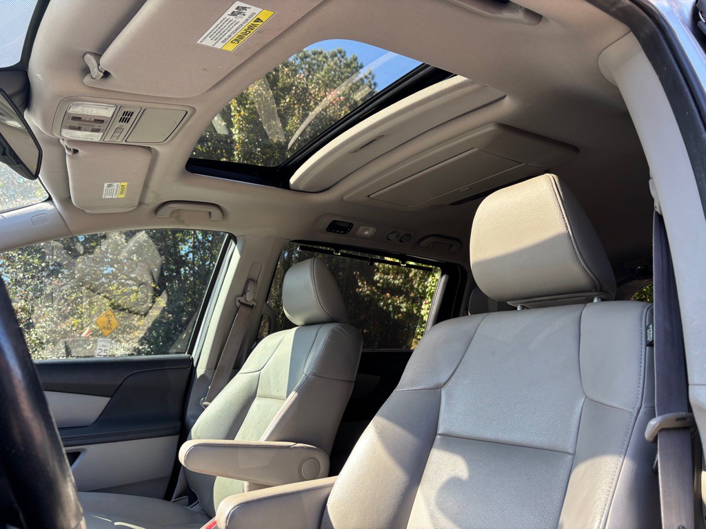 2015 Honda Odyssey Image 19