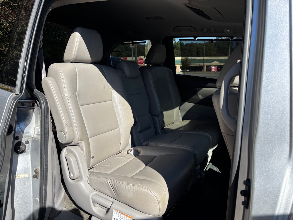 2015 Honda Odyssey Image 26