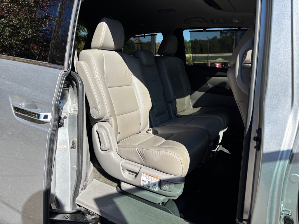 2015 Honda Odyssey Image 27