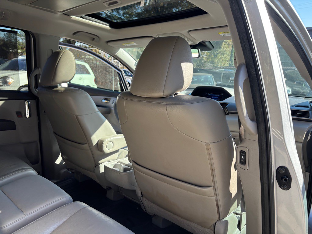 2015 Honda Odyssey Image 28