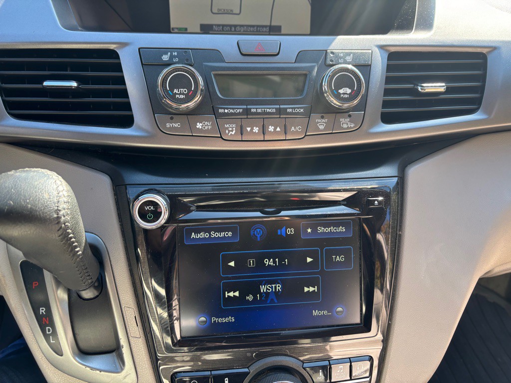 2015 Honda Odyssey Image 49