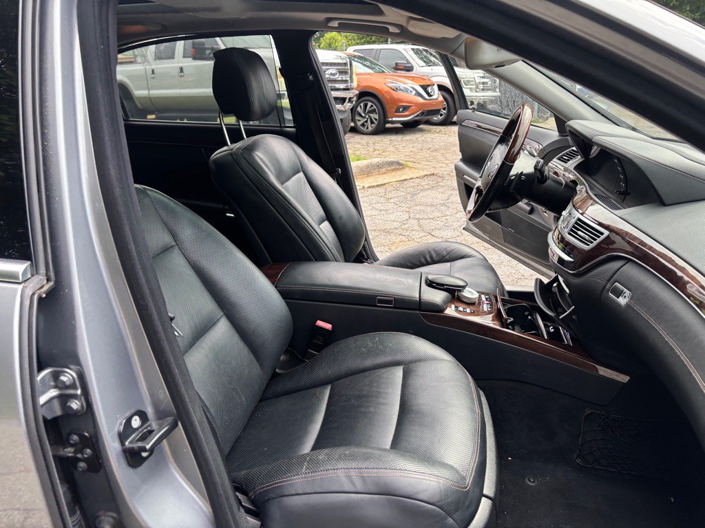 2012 Mercedes-Benz S-Class Image 18