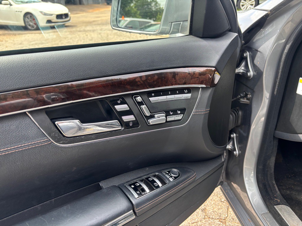 2012 Mercedes-Benz S-Class Image 29
