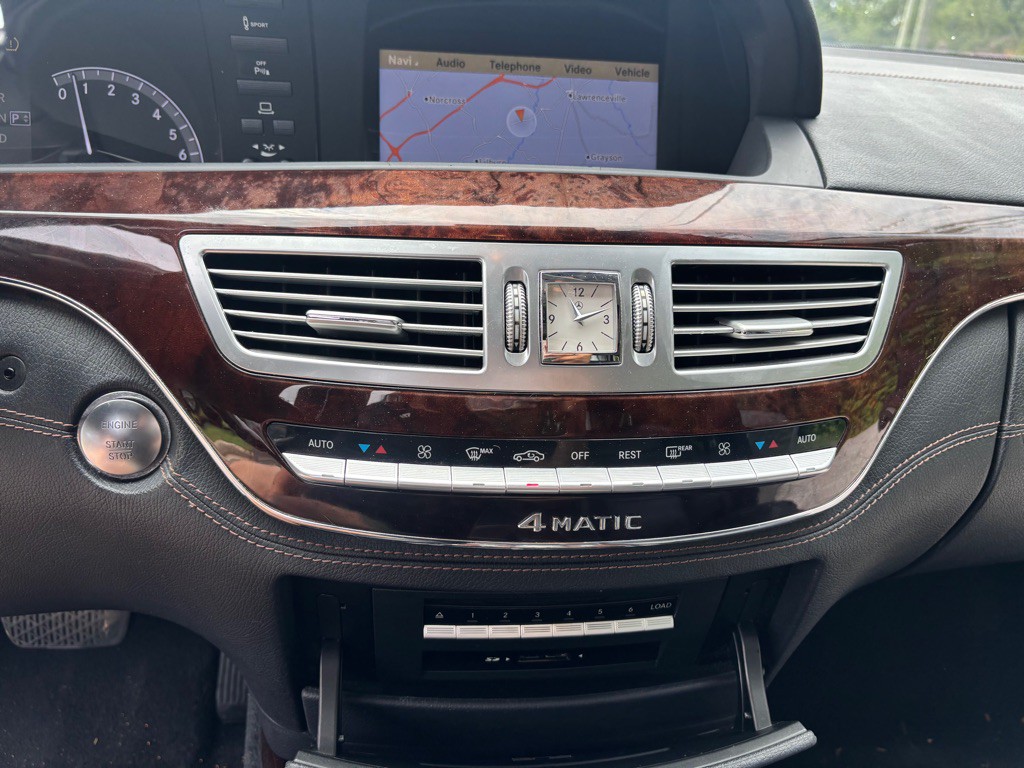 2012 Mercedes-Benz S-Class Image 33