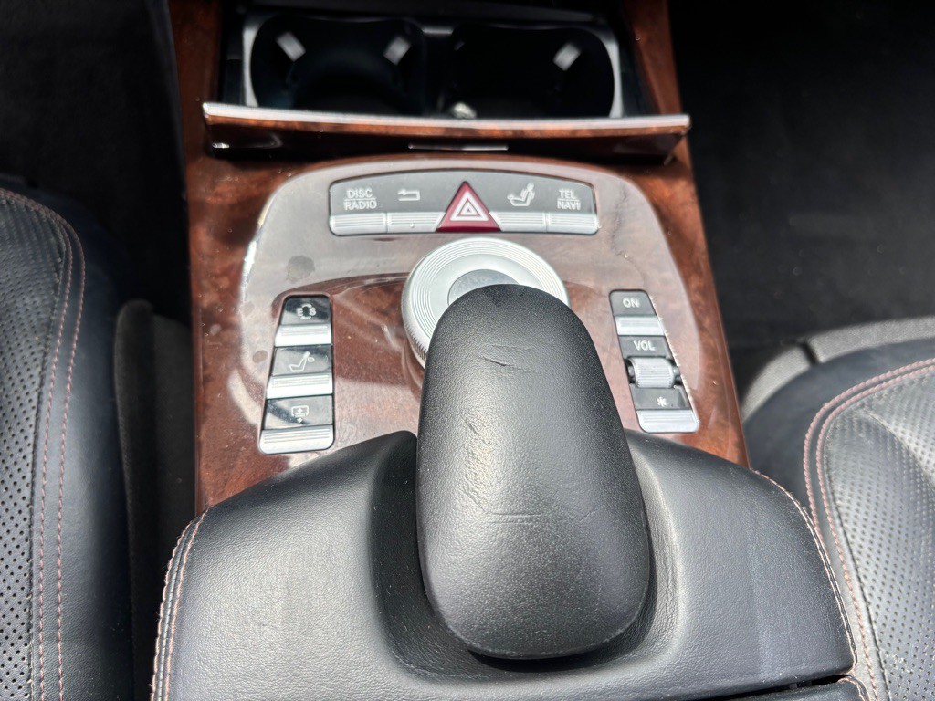 2012 Mercedes-Benz S-Class Image 36