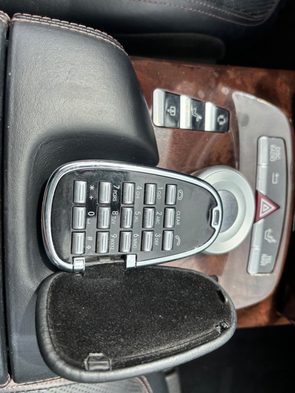 2012 Mercedes-Benz S-Class Image 37