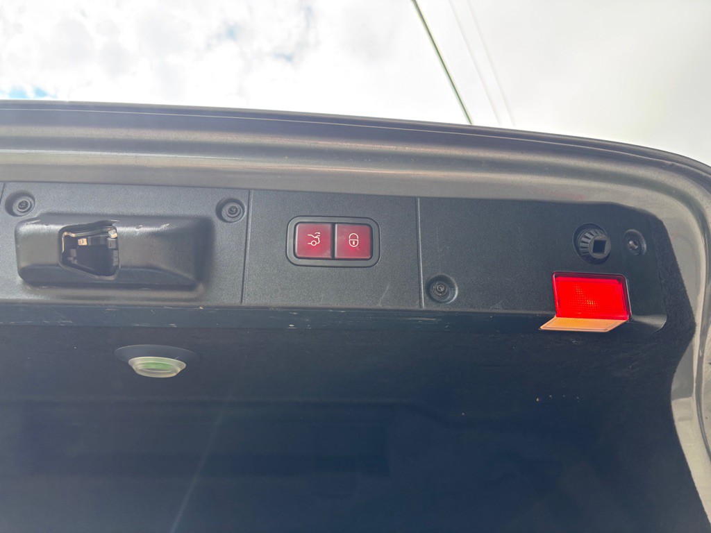 2012 Mercedes-Benz S-Class Image 51