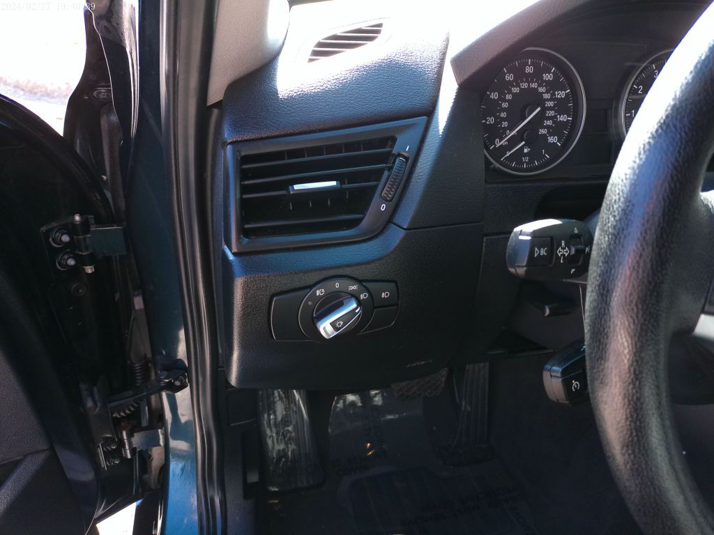 2013 BMW X1 Image 15